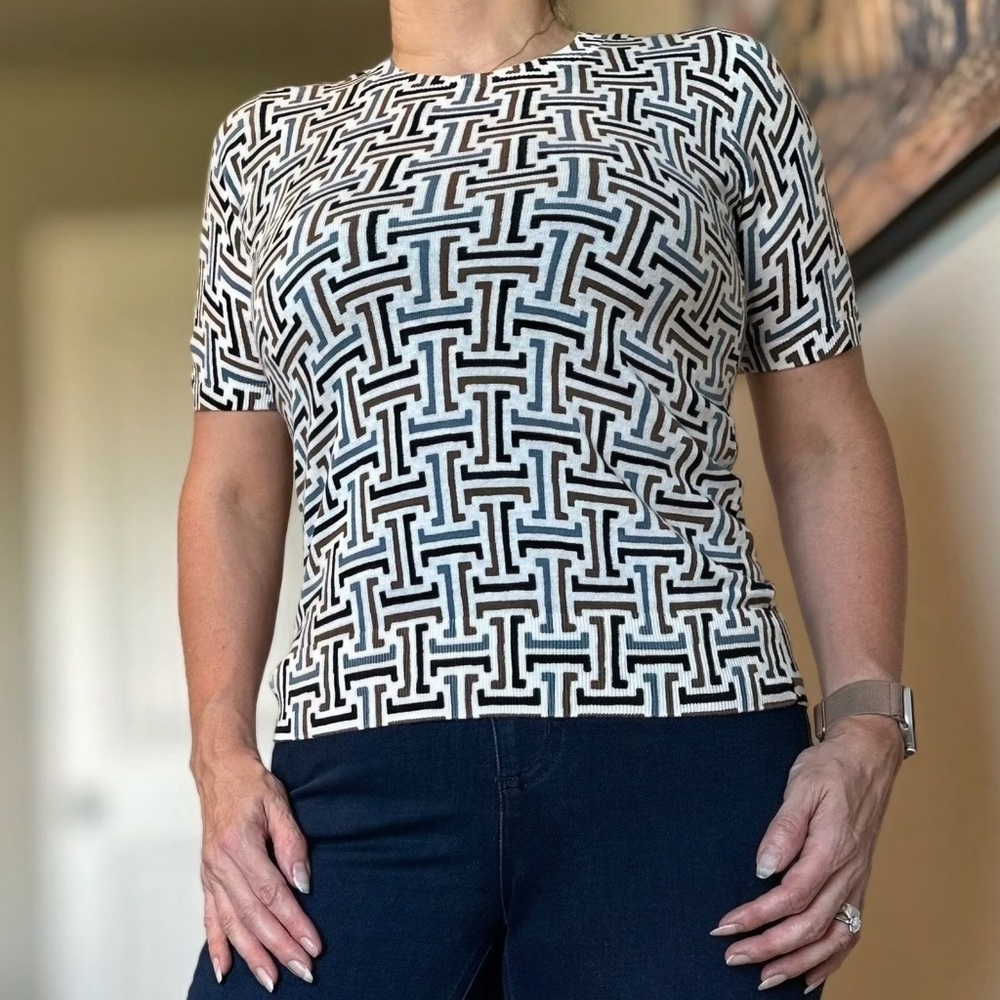 Ann Taylor Factory Black and White Patterned Short Sleeve Sweater - Picture 3 of 10